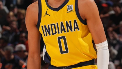 半岛体育APP-😐哈利伯顿多项数据东决队内第一，但未能获得分区决赛MVP