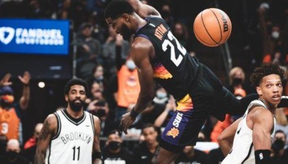 半岛体育官网-灯泡再相遇保罗收获完胜 太阳高歌猛进豪取11连胜